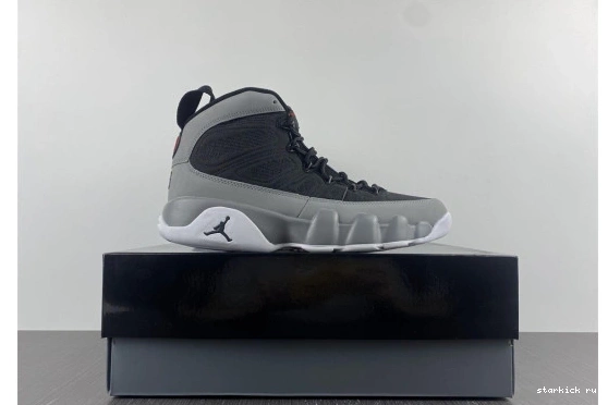 CT8019-060 CT8019-060 Grey Retro 9 Jordan Particle 0502